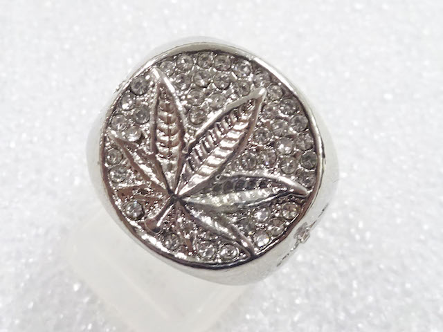 Japanese Kimono / Antique Accessories Metal